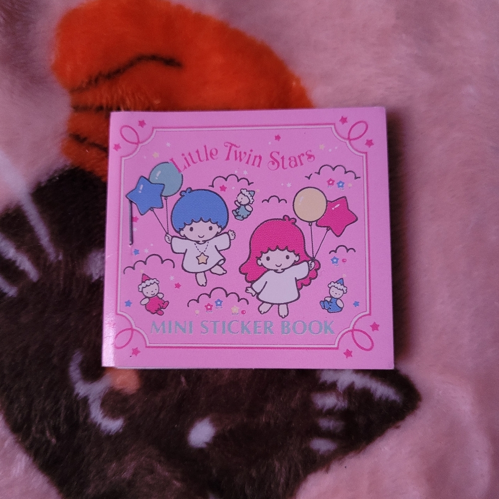 Vintage Sanrio Little Twin Stars Mini Sticker Book (Open To Offers!)